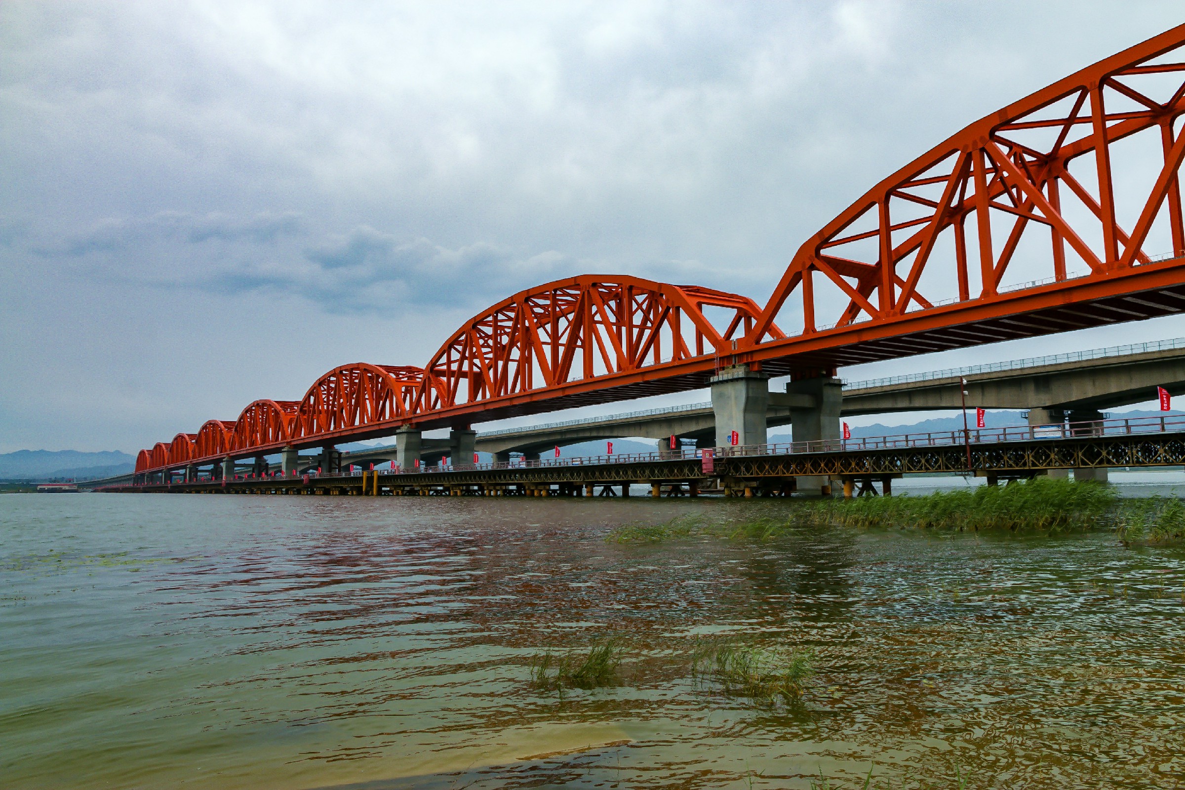 京張高鐵官廳水庫特大橋 ~2.jpg